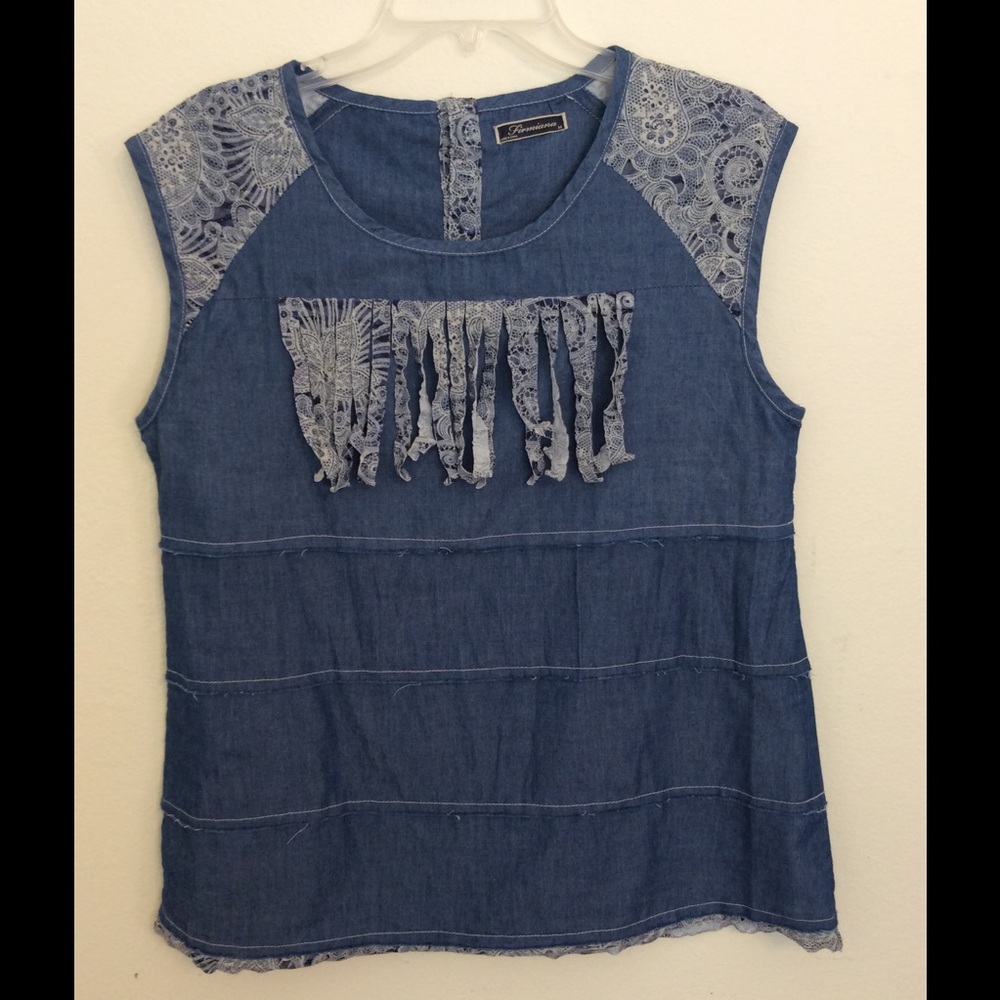 Firmiana Chambray  lace trimmed top.